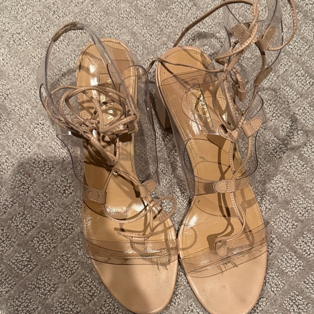 Elegant Tan Strappy Sandals